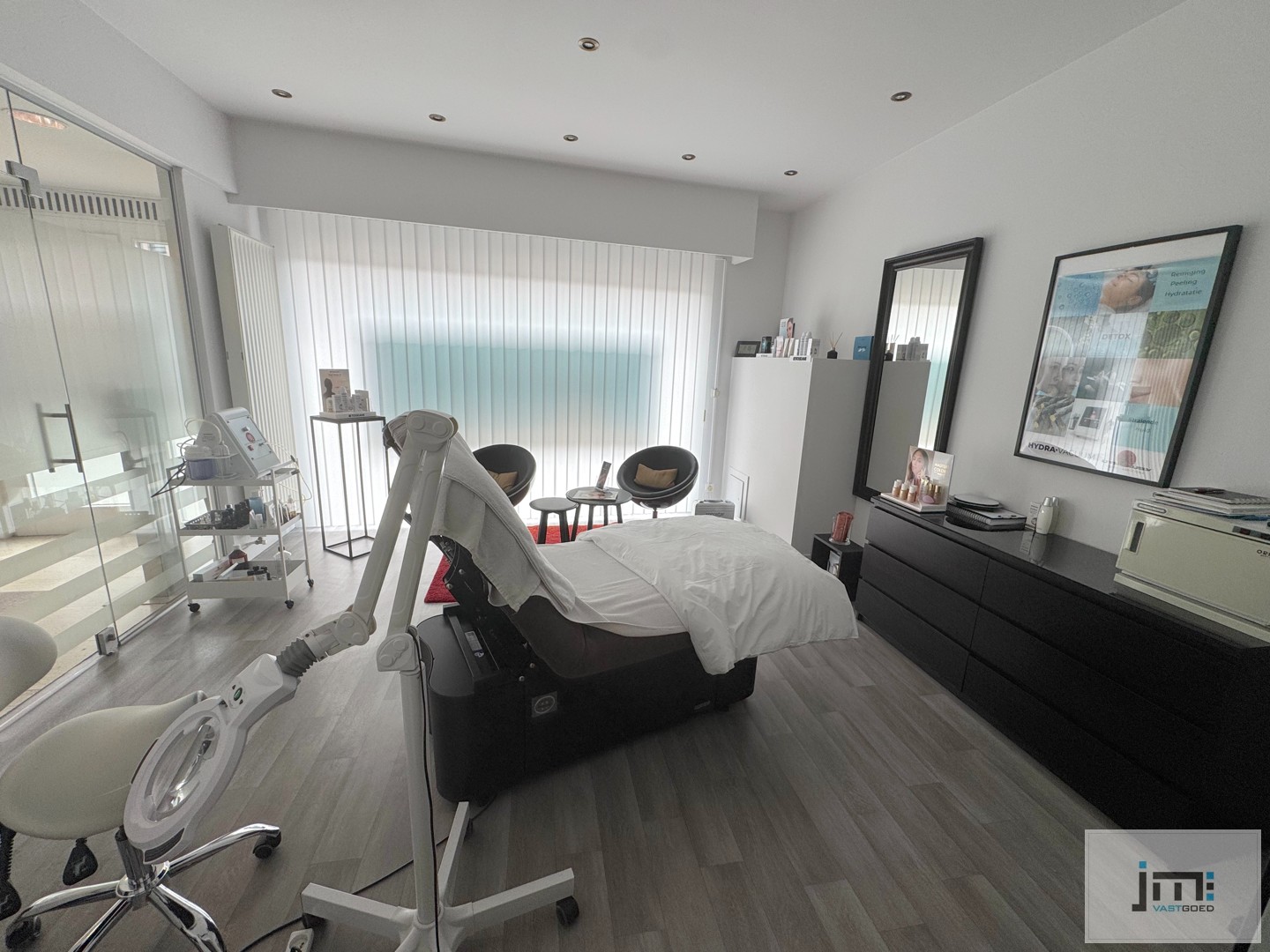Mooi ingericht kantoor/winkel - photo 4