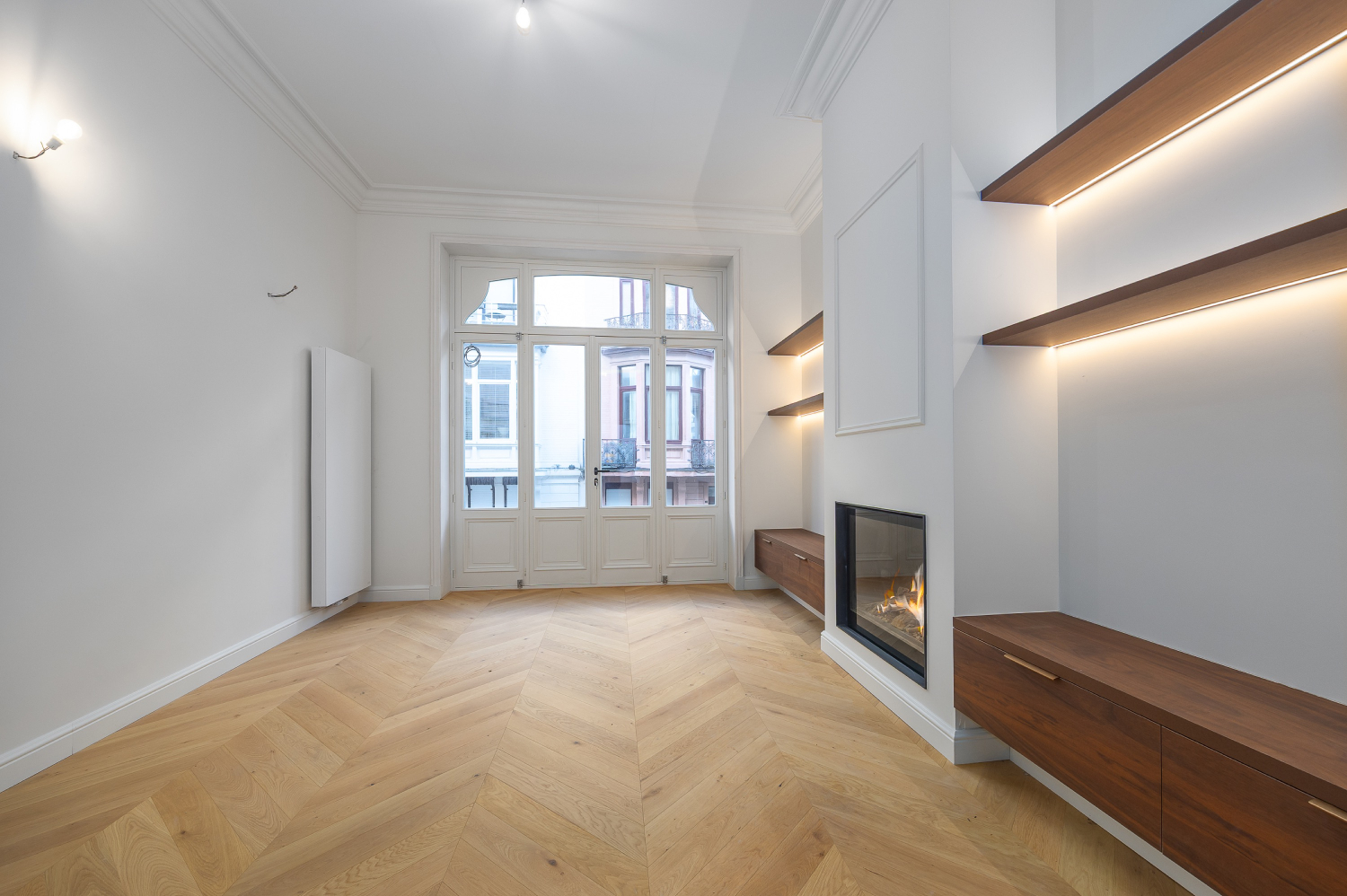 Gerenoveerd herenhuis met 5 slaapkamers - photo 3