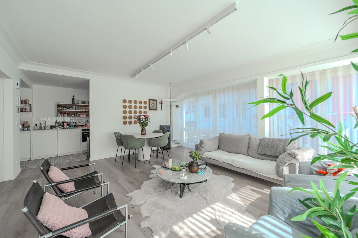 Prachtig gerenoveerd 3-slaapkamer hoekappartement (100m²) - foto 4