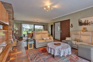 Bent u een Handige Harry en wilt u de handen uit de mouwen steken om uw van deze woonst uw droomwoning te maken? Dan is deze woonst beslist iets...