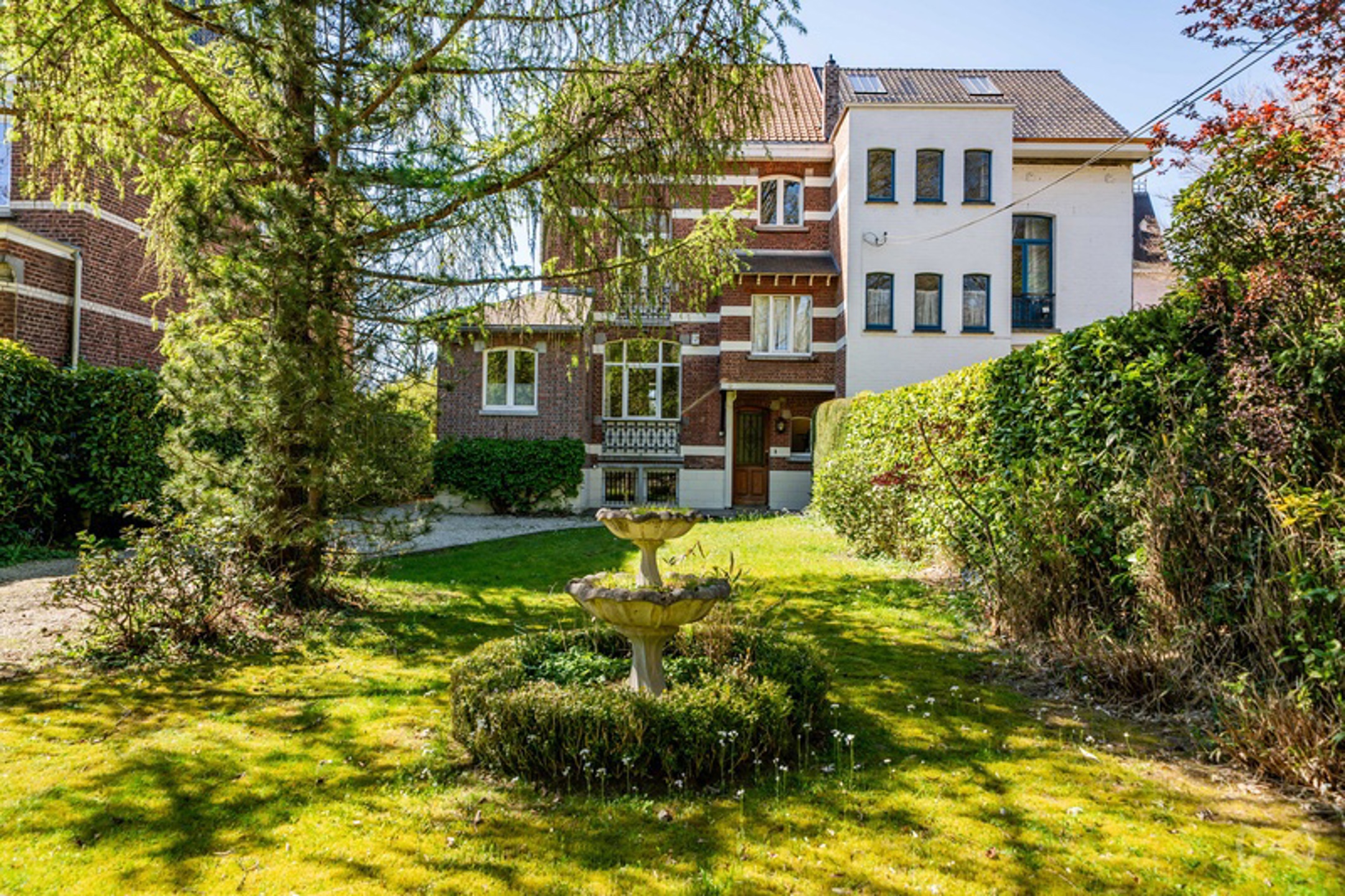 TERVUREN: Prachtige villa van ±311 m² met 5 slaapkamers en bureau op een perceel van 1.250 m - foto 2