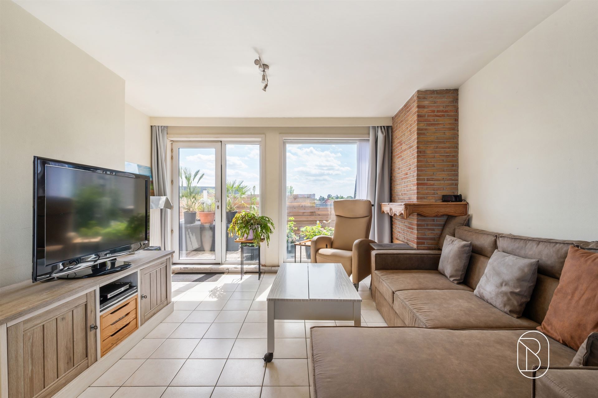 Leuk dakappartement met ruim terras & garage! - foto 4