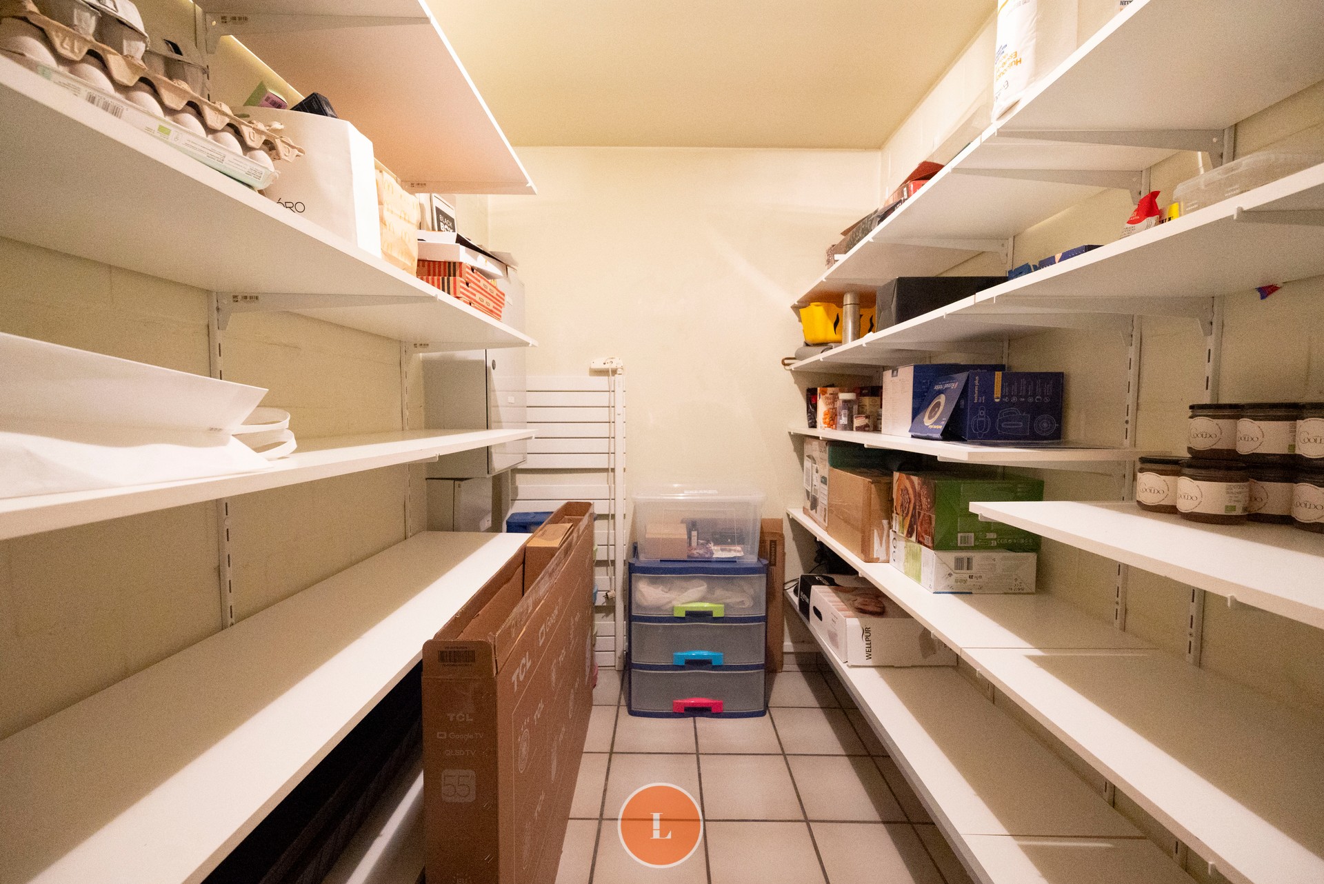 Handelspand met instapklaar zeer ruim duplexappartement. - foto 4