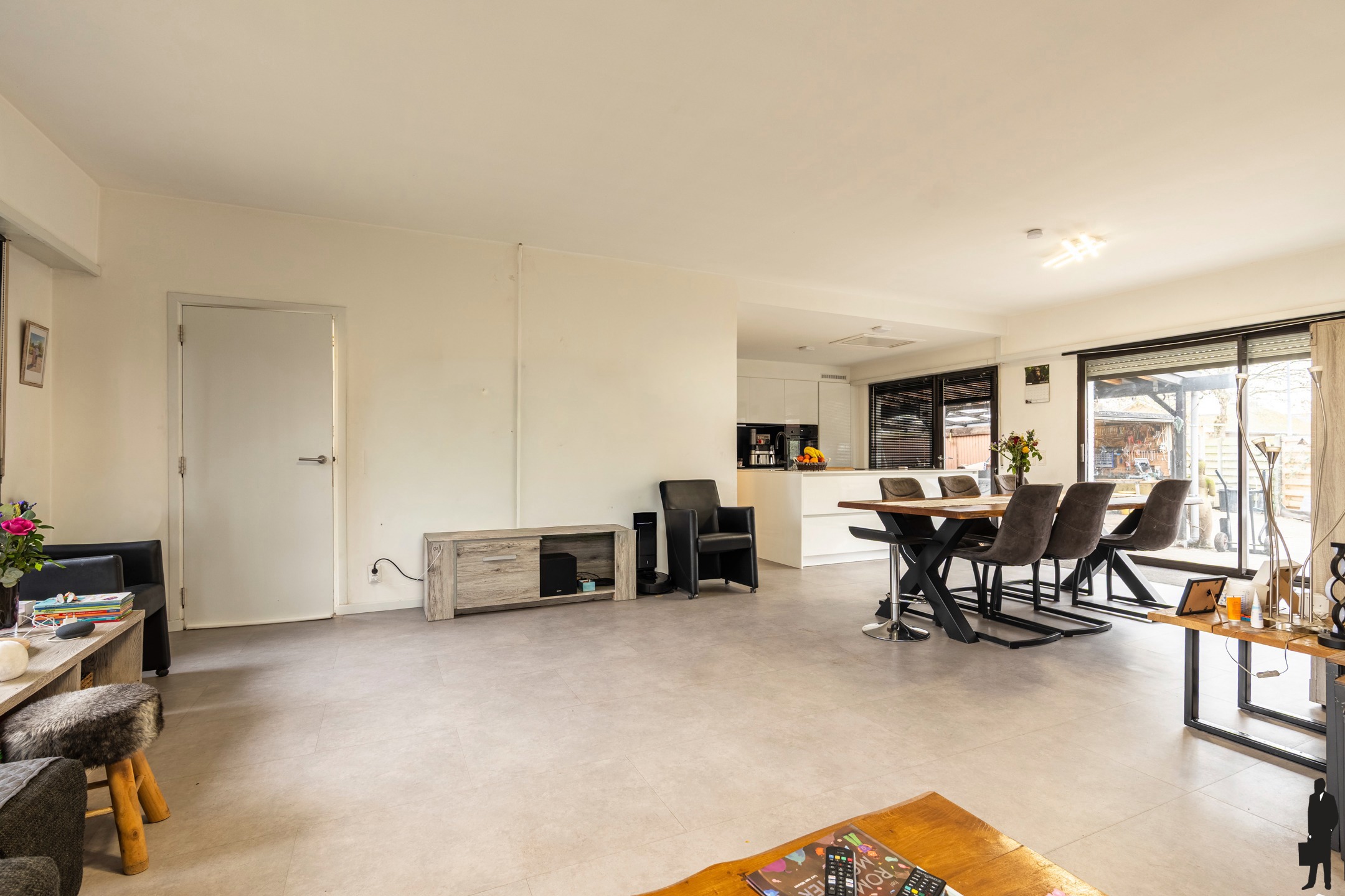 Laagbouwwoning met kelder op hoekperceel van 834m² - foto 4