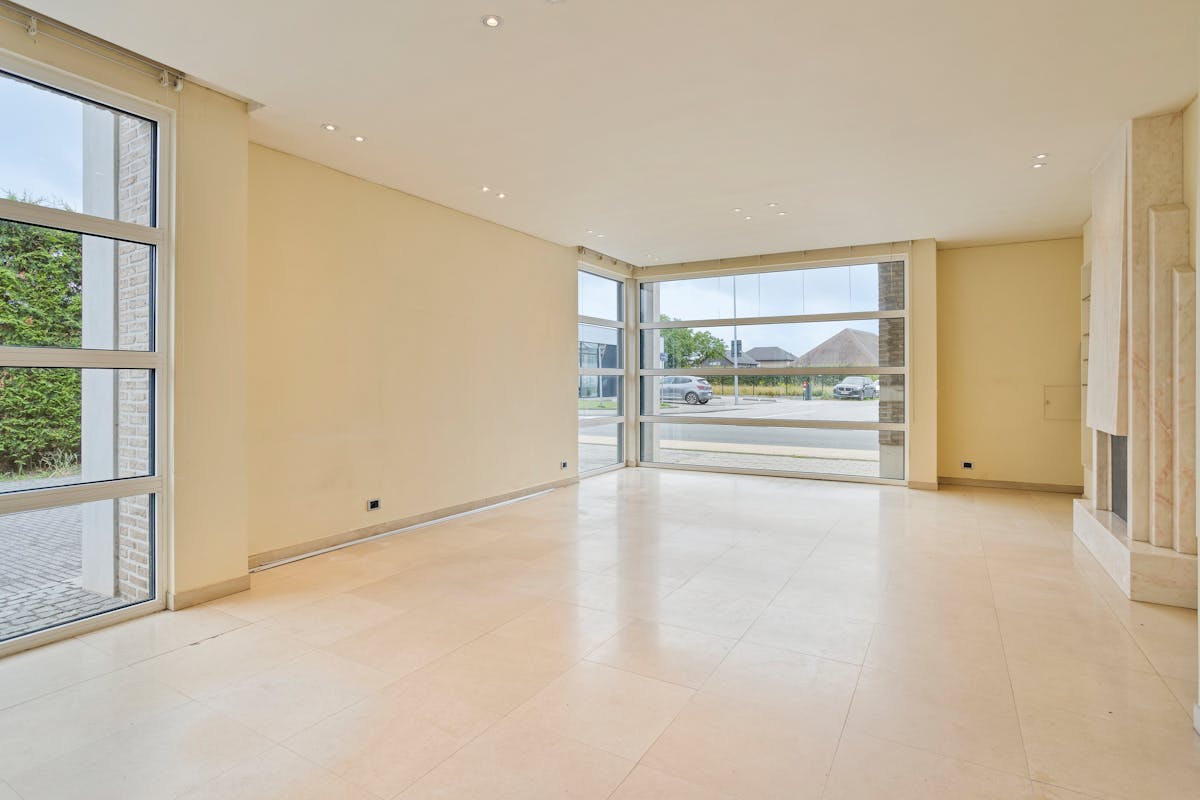 Instapklaar huis met 4 kamers en atelier te koop in Waregem - foto 4