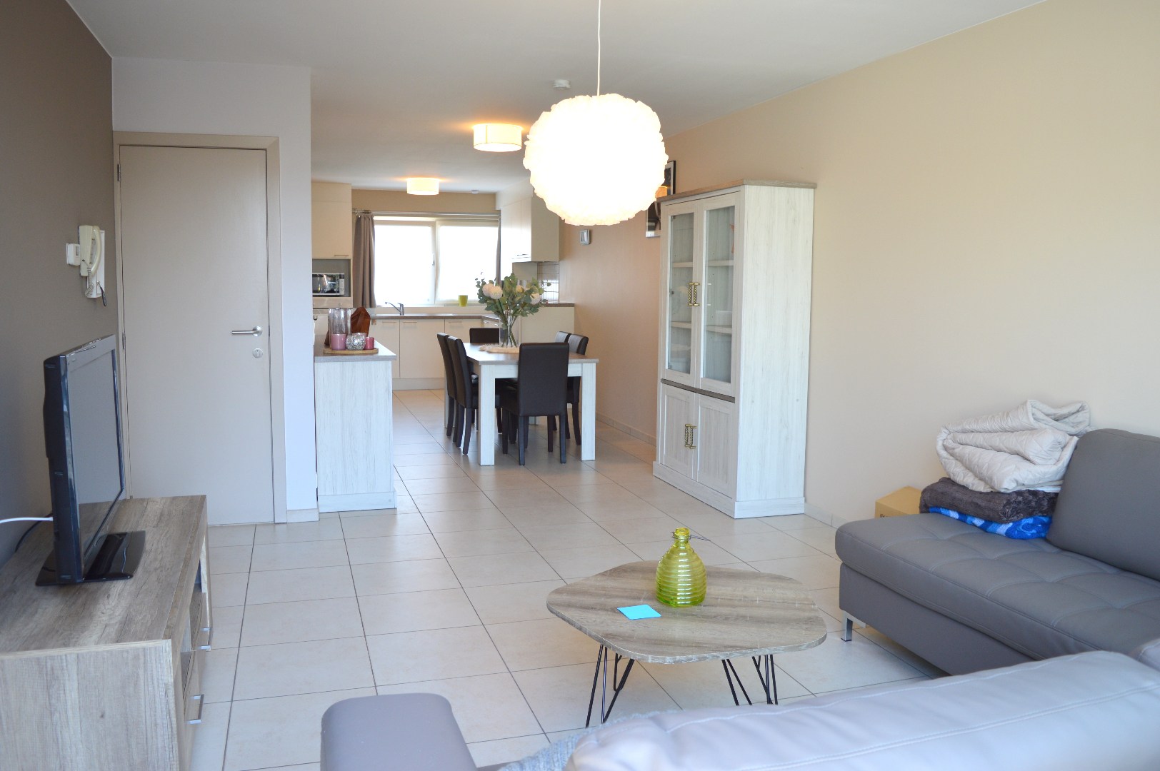 Verzorgd duplexappartement met 2 slaapkamers en garage te koop in Gullegem-centrum - foto 2