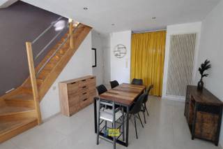 In hartje Schoten bevindt zich deze charmante woning in een woonwijk op wandelafstand van het centrum en nabij Schoten Vaart.De woning beschikt over...