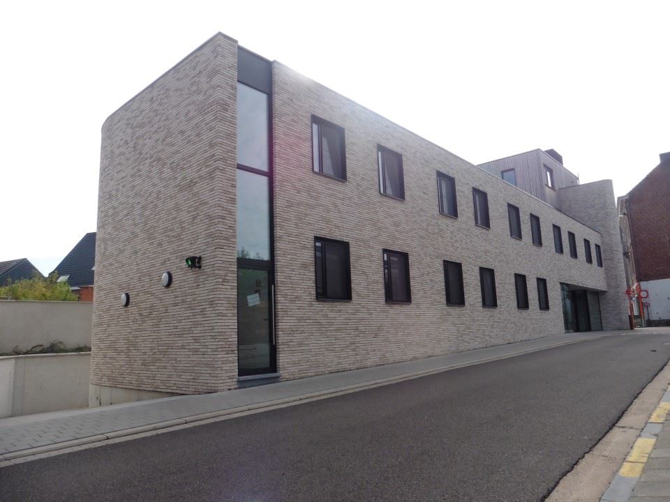 Ondergrondse autostaanplaats te huur in recent gebouw nabij Naamsepoort (Heverlee) - foto 5