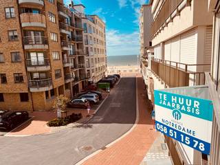 Het appartement bevindt zich op wandelafstand van zowel de zee als het centrum, op de tweede verdieping van een kleinschalig gebouw zonder lift.Het...