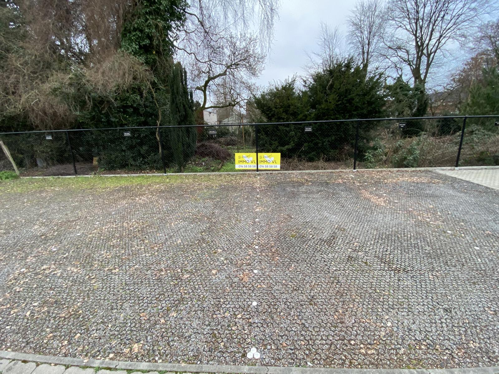 3 autostaanplaatsen te Geel! - foto 3