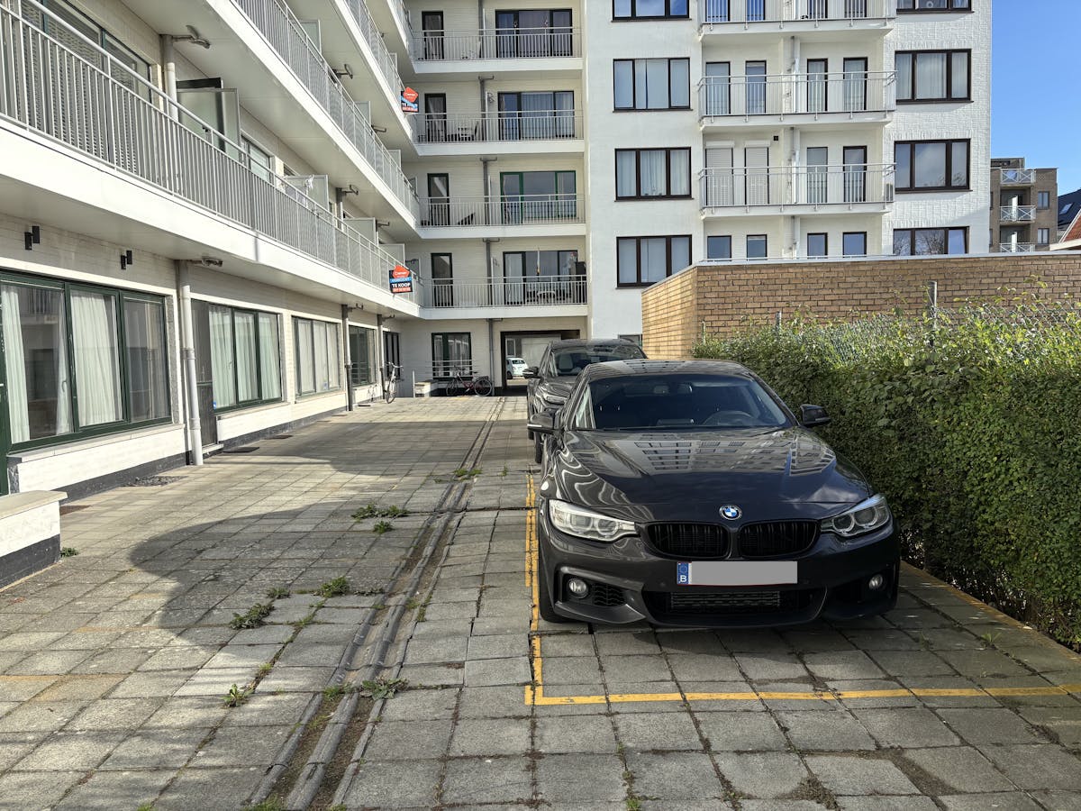 Parking at a prime location! - photo 5