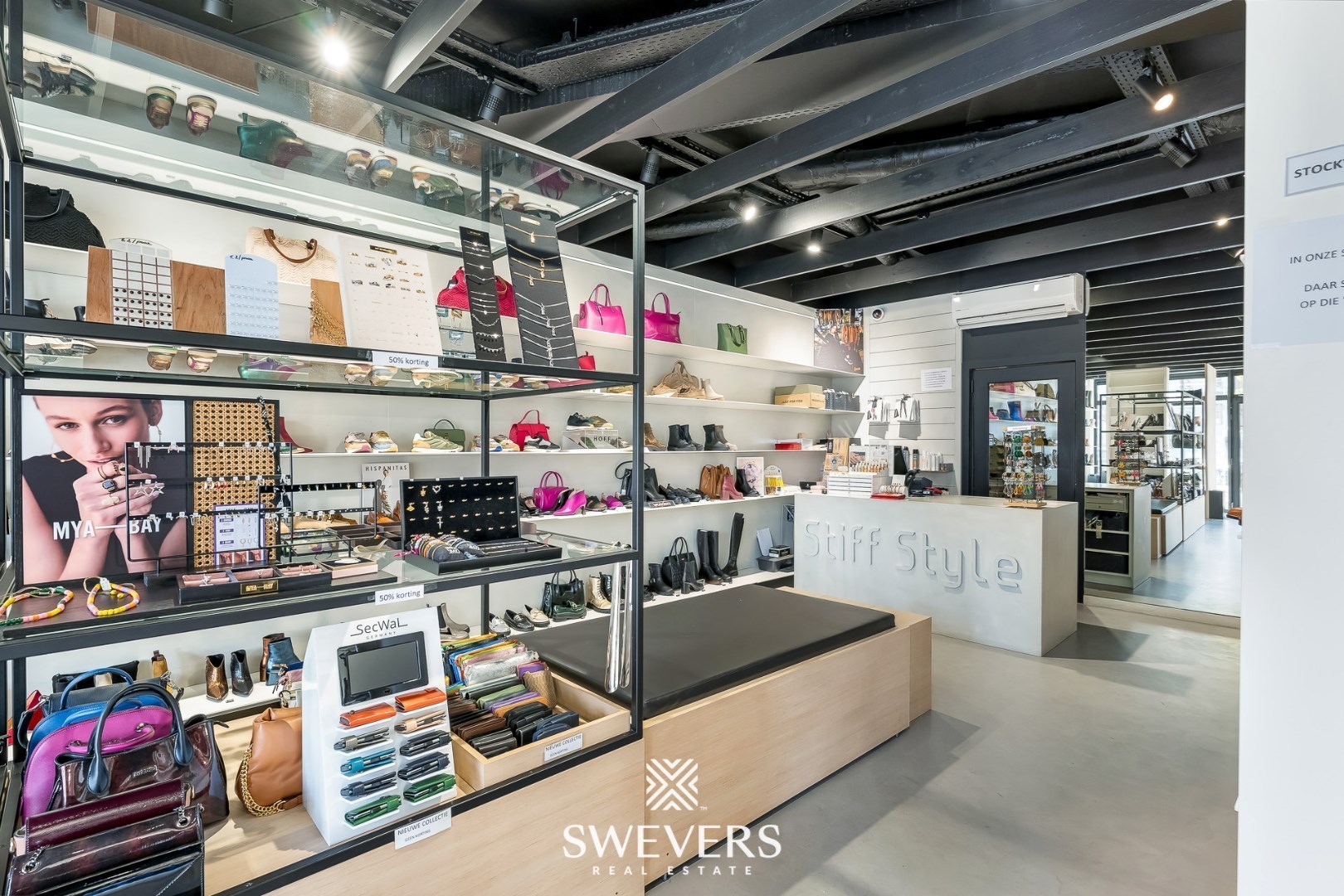 Instapklaar handelspand te huur op de markt in Beringen - foto 3