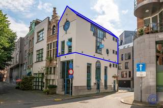 Informatie duplexBemeubeld duplex appartement aan een rustig en charmant plein! Met een bewoonbare oppervlakte van 72m², is dit appartement ideaal...