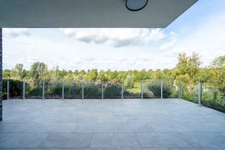 Blanc de Lys is een kleinschalige residentie dat bestaat uit 12 appartementen. Het gelijkvloers appartement heeft volgende indeling: - inkomhal...