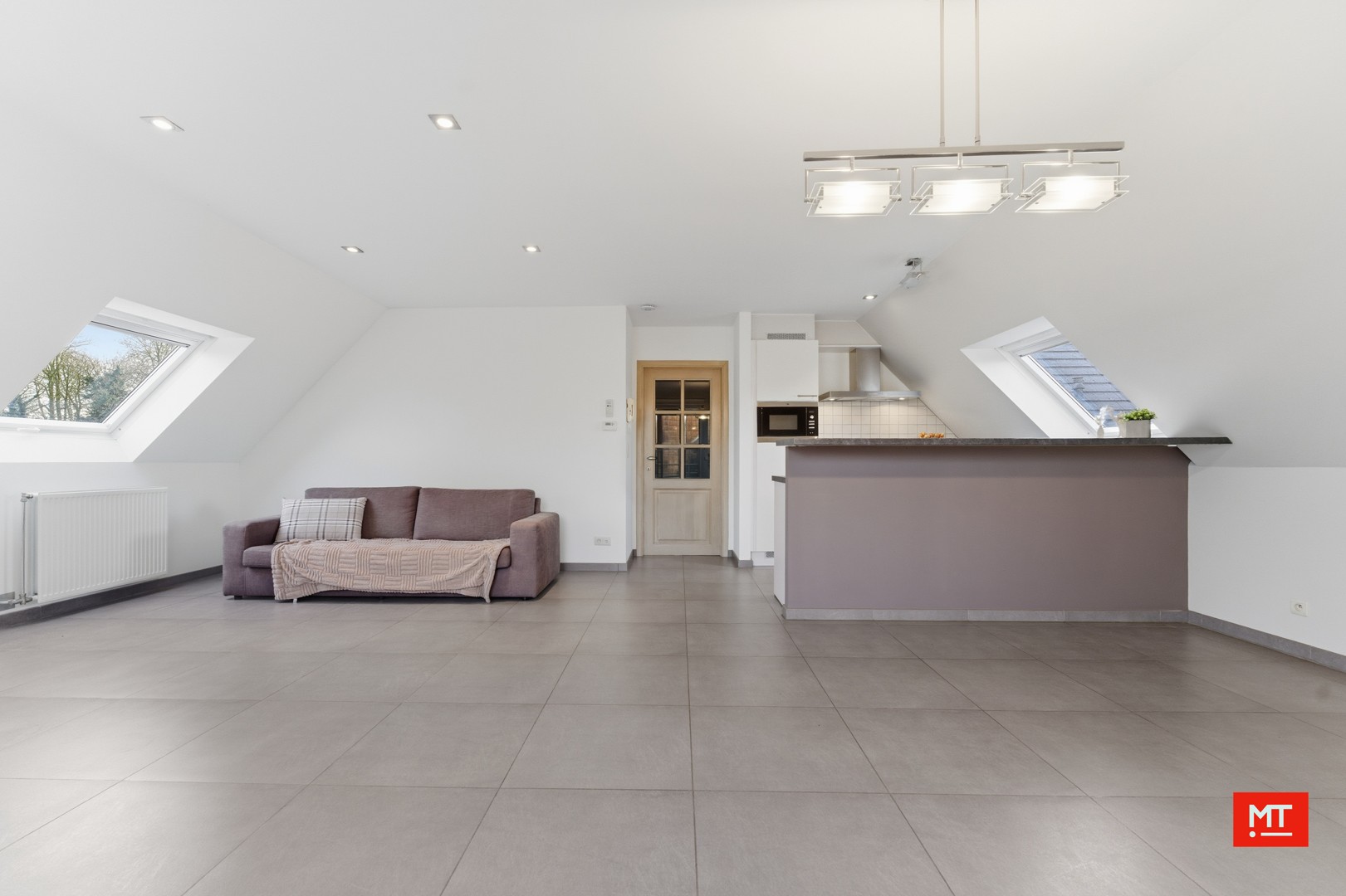 Instapklaar 2-slaapkamerappartement met groot terras en garage in het centrum van Zonnebeke - foto 5