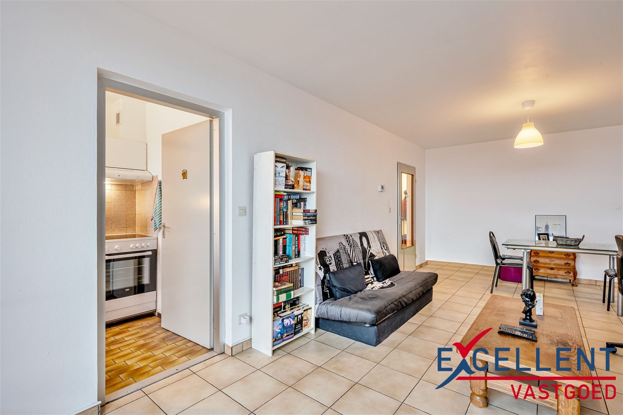 Centraal gelegen appartement met 2 slaapkamers in Deinze te koop - foto 2