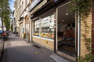 Verhuurd handelspand van ±116m²  met een rendement van 7.5%!Het handelspand ligt op een boogscheut van het Centraal station en is het uitstekend...