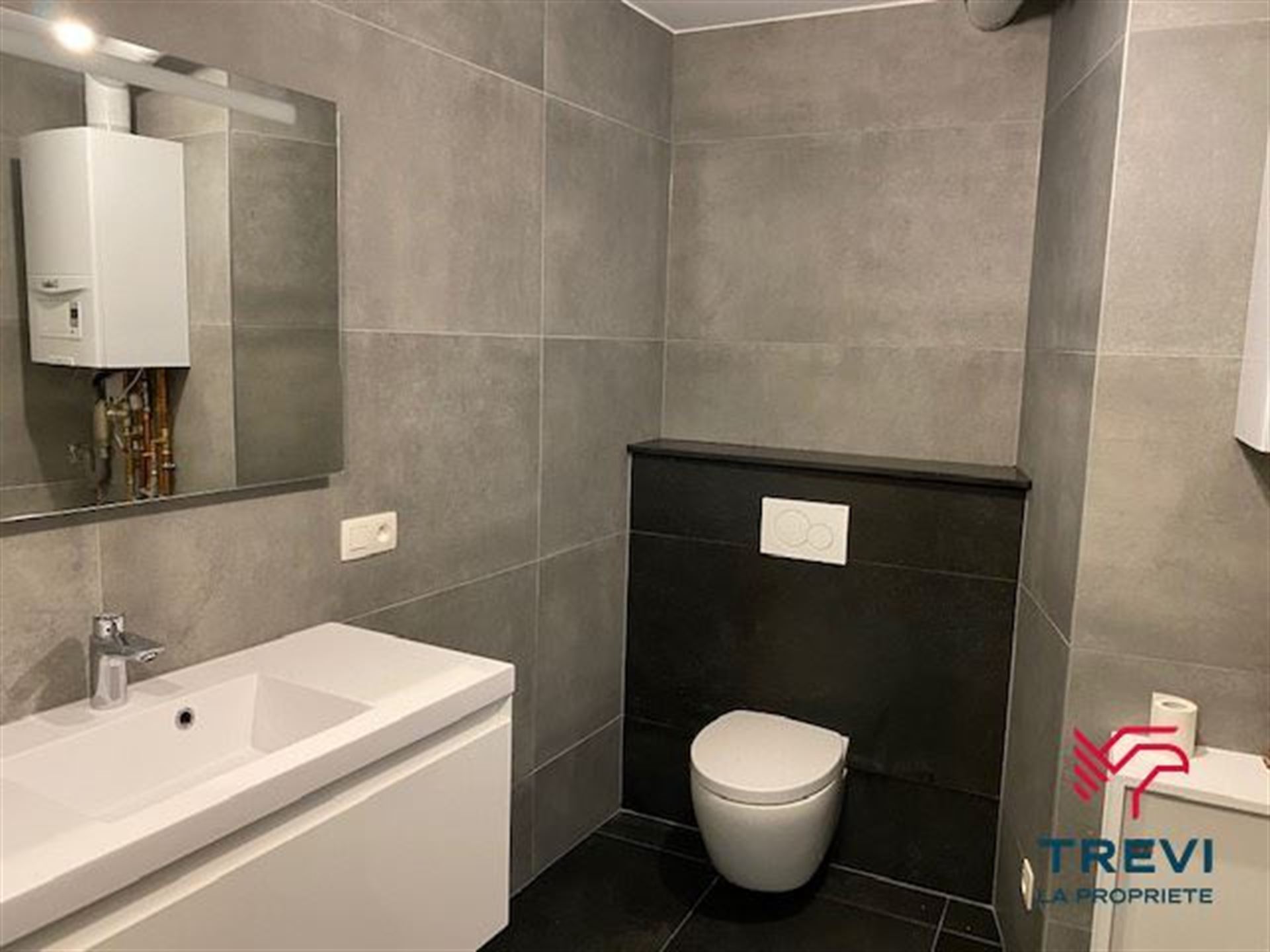 Appartement te huur in La Louvière met 2 slaapkamers - foto 5