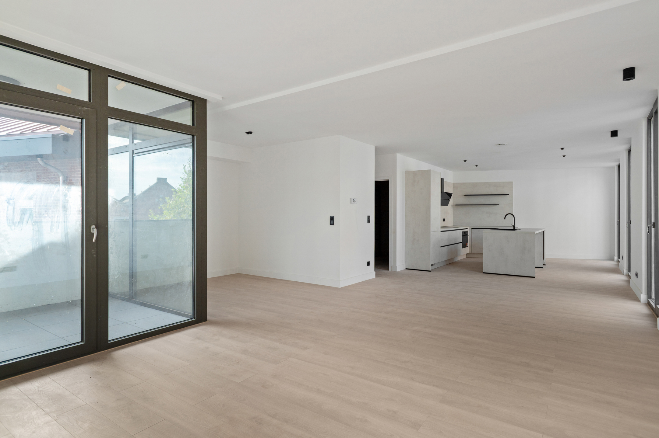 Industrieel karakter, hedendaags comfort — appartement in de voormalige Whitbread-fabriek - foto 4