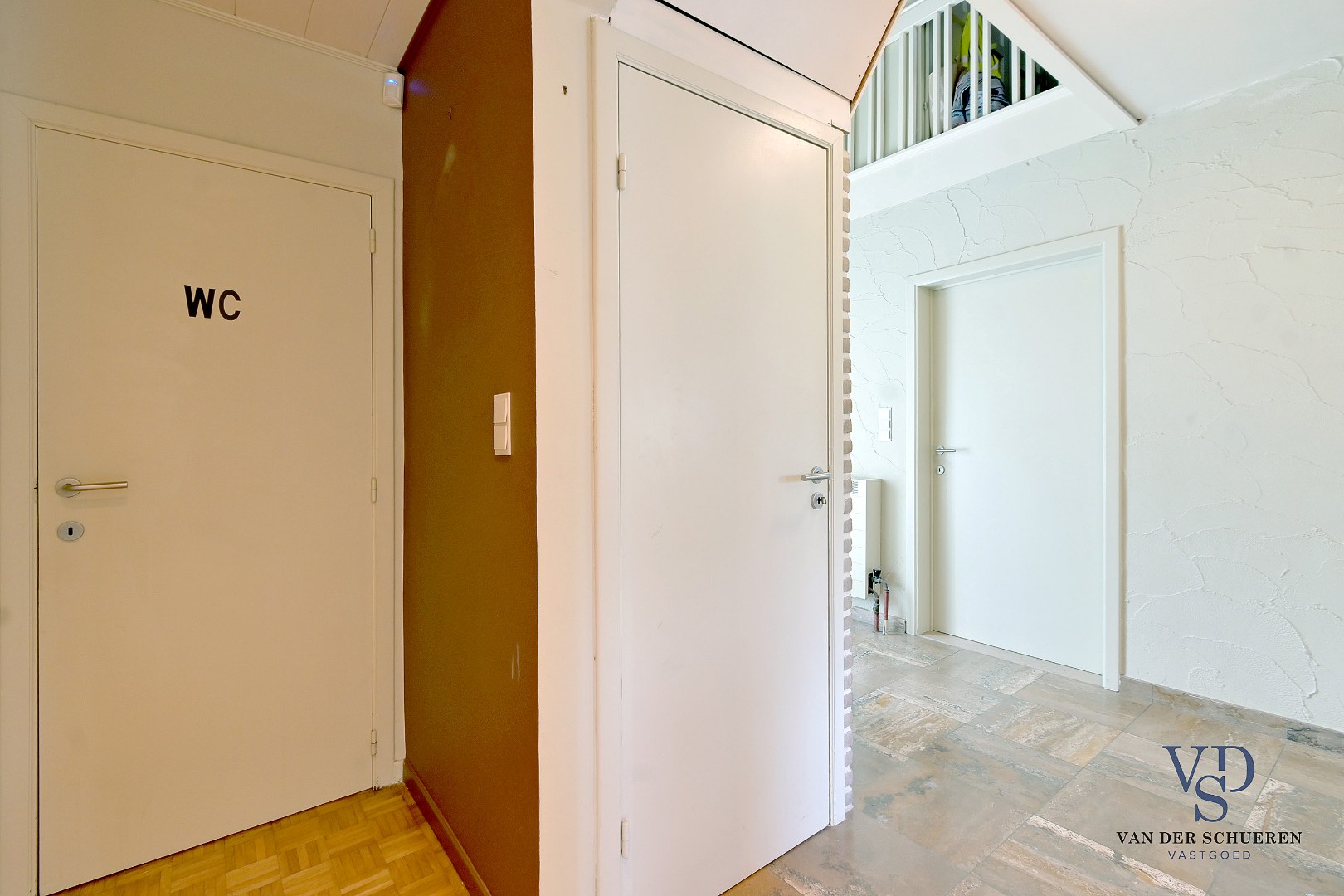 Tijdloze villa in residentiële wijk te Nazareth. - foto 5