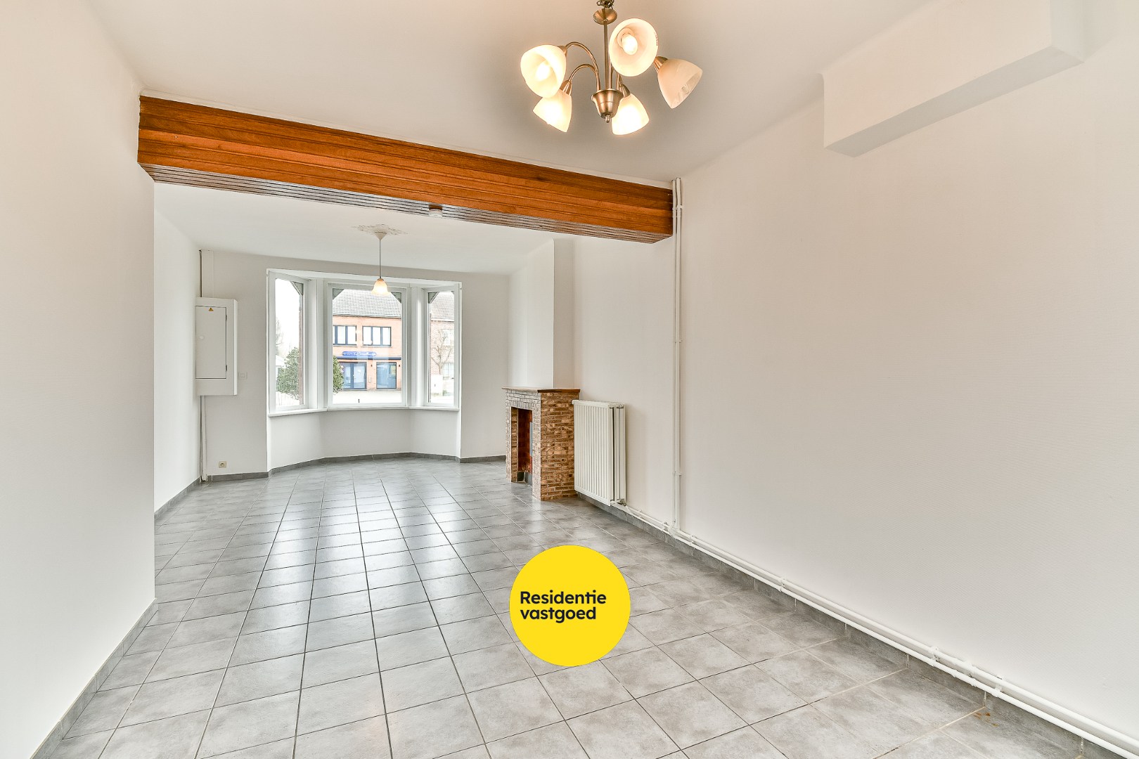 Instapklare woning met 3 ruime slaapkamers en zonnige achtertuin nabij centrum Gistel - foto 4