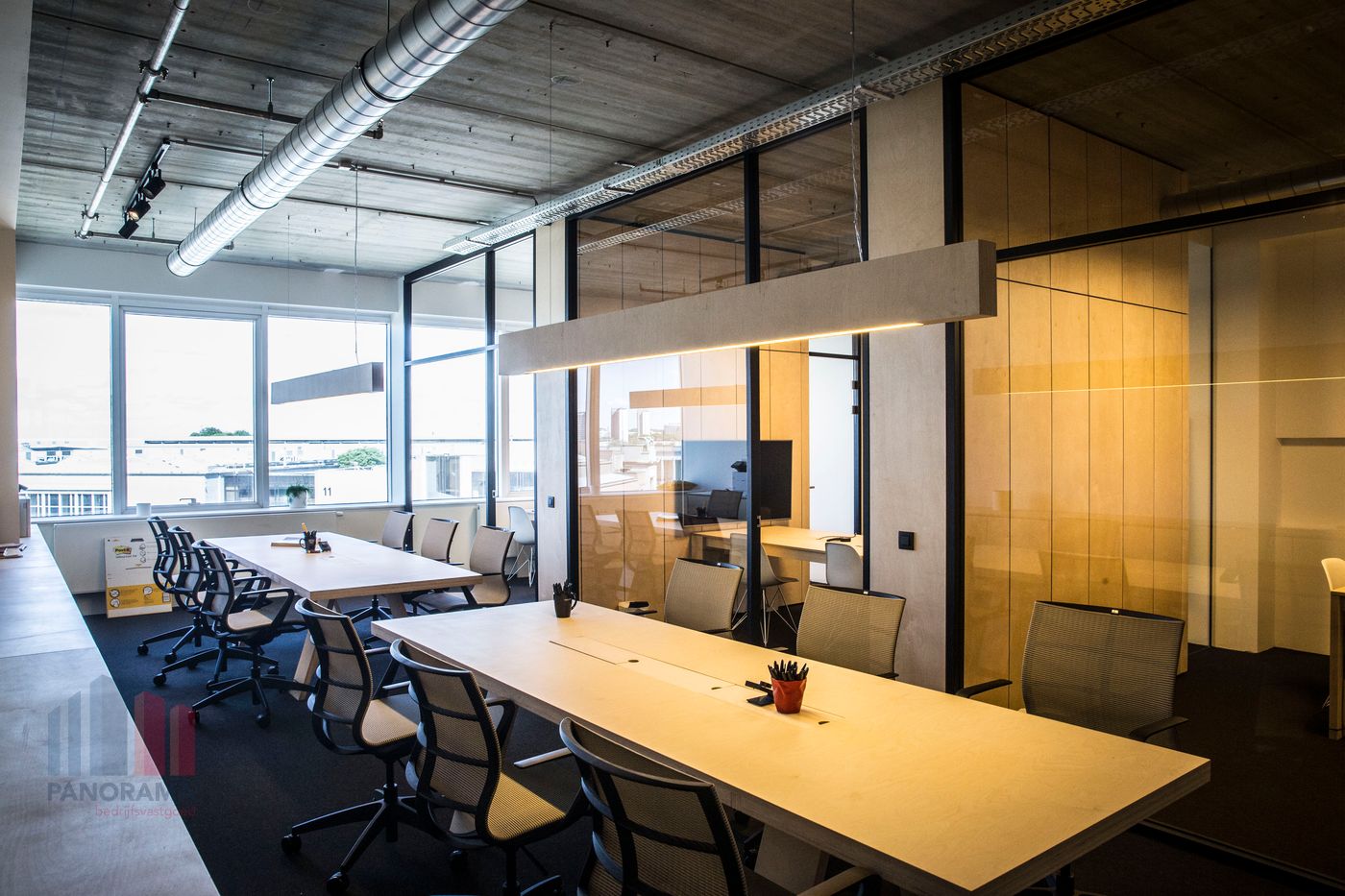 Office spaces at the foot of the Atomium - photo 2