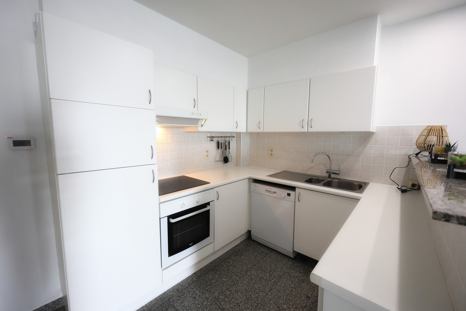 Lichtrijk appartement met frontaal zeezicht, zonneterras en 2 slaapkamers – Mariakerke-Oostende - foto 5