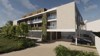 In het levendige hart van de gouden expatdriehoek Brussel-Luchthaven-Diegem vindt u residentie KOMITO. Bestaande uit 18 hoogwaardig afgewerkte, energiezuinige (BEN)appartementen en een commerciële ruimte, zorgvuldig ontworpen door D&A Architecten en gelegen op een absolute TOP-ligging! Het gebouw springt in het oog door het gebruik van zichtbeton en krijgt een groendak, dat bijdraagt aan duurzaamheid en een frisse uitstraling , ontworpen voor een zowel internationaal als lokaal publiek. Elk detail ademt balans tussen esthetiek, comfort en functionaliteit, waarbij elk appartement beschikt over een ruim terras en de nieuwste technieken om een zorgeloze investering te garanderen! Contacteer ons vrijblijvend voor meer info of een plaatsbezoek (info@century21prodomo.be - 02/360.15.15) ! Meer info op : www.projectkomito.be !!!