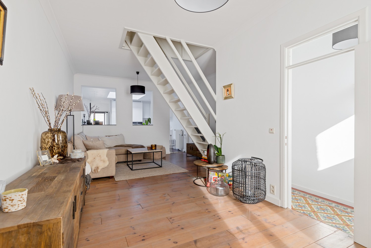 Gezellige gerenoveerde woning met 2 slaapkamers en een charmante tuin in Schoten! - foto 1