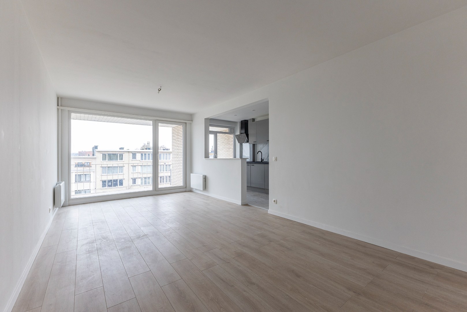 Modern gerenoveerd appartement met 1 slaapkamer - foto 5