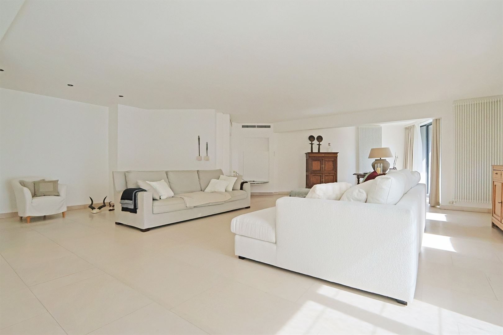 Instapklaar drie-slaapkamer appartement in het centrum - foto 4