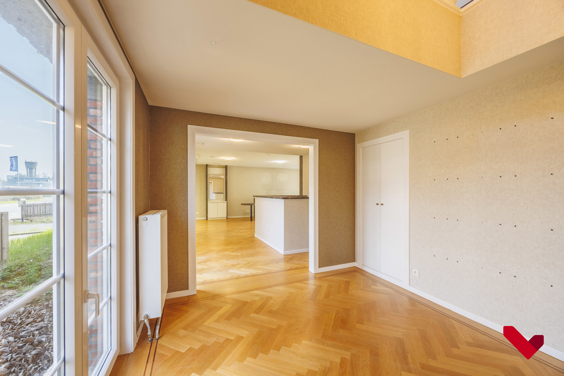 Exclusieve commerciële villa met mogelijkheden op toplocatie - foto 4