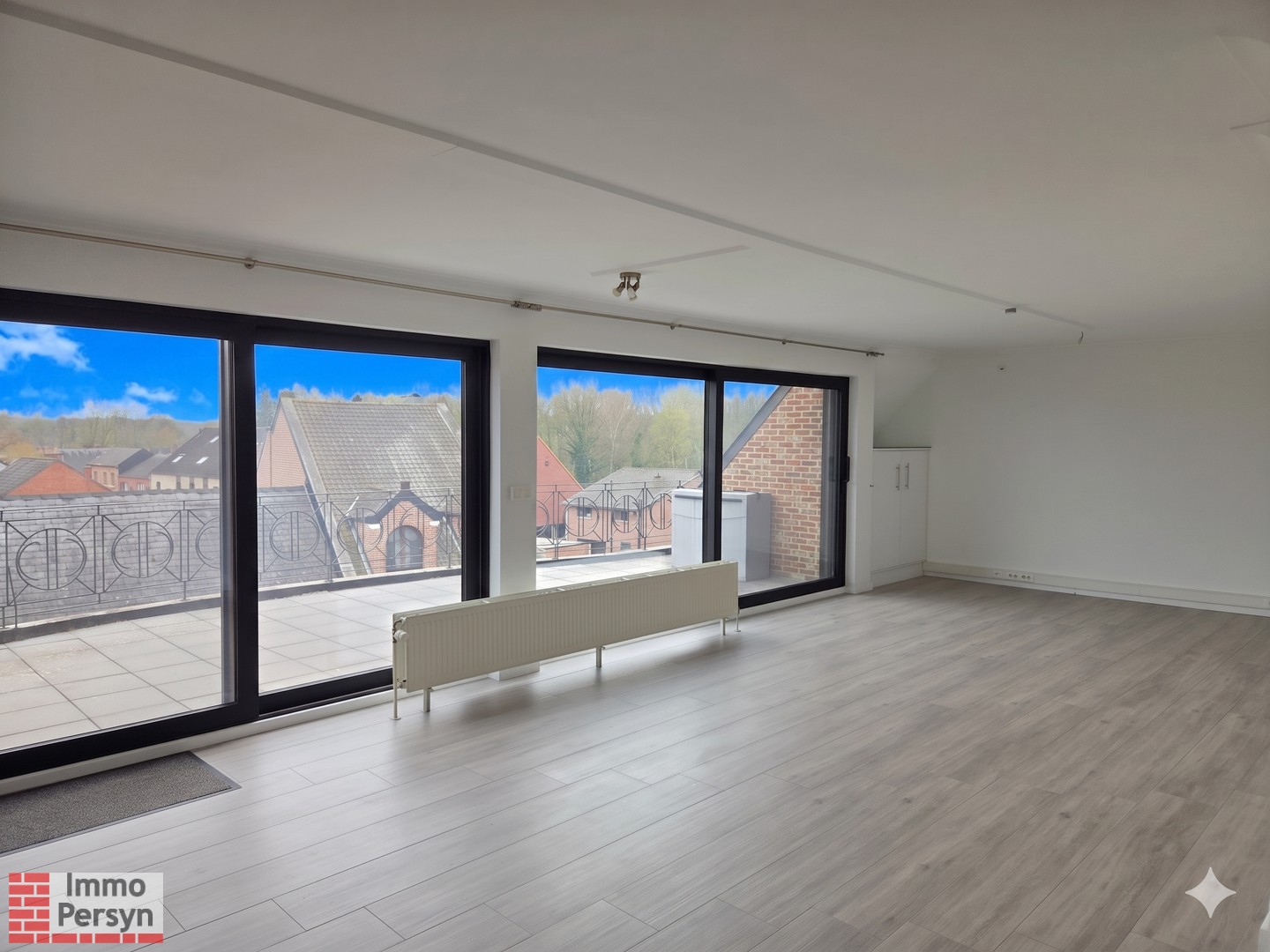 Ruime gerenoveerde triplex te Begijnendijk - foto 2