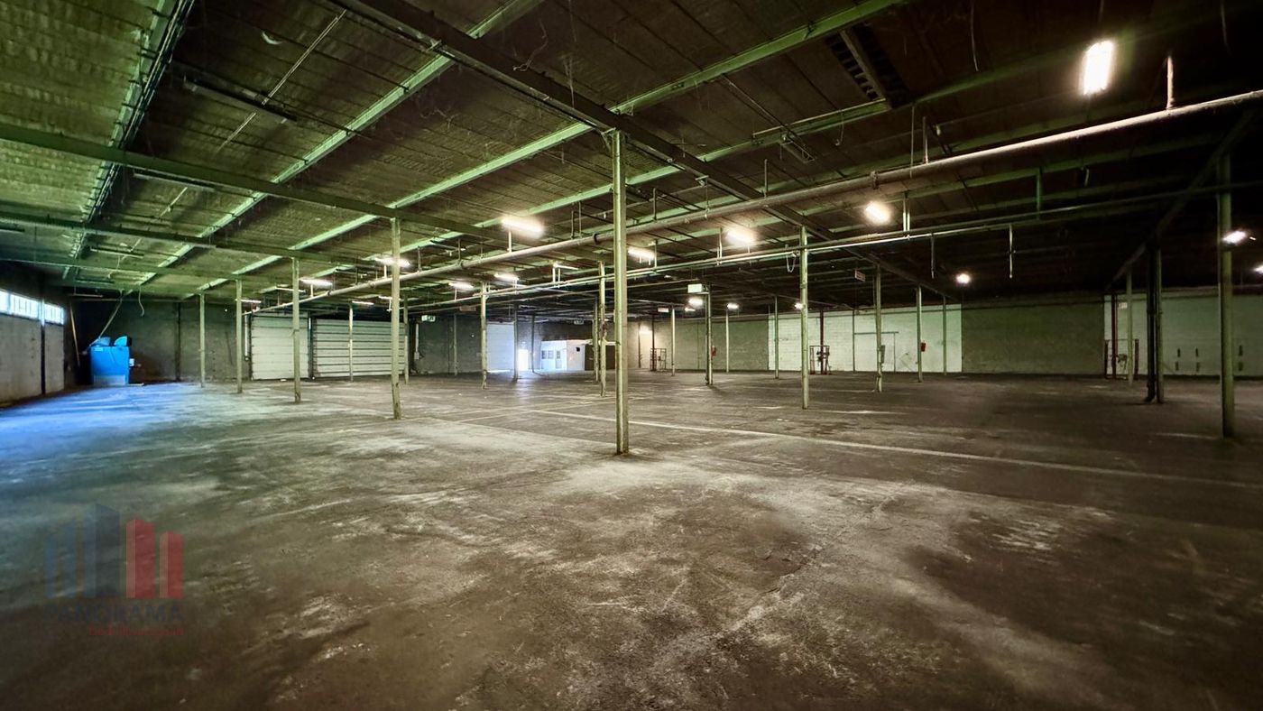 2.400 m² magazijnruimte met buitenruimte te huur - foto 5