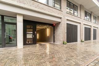 Bent u op zoek naar een veilige en vlot toegankelijke autostaanplaats op een toplocatie in Antwerpen? Deze ondergrondse autostaanplaats bevindt...