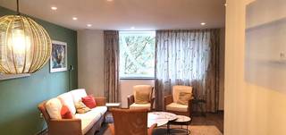 te huur : woning gelegen Lage kaart te Brasschaat , nieuwe woning met gelijkvloers kantoor of gastenkamer (slaapkamer) met aparte douche en lavabo...