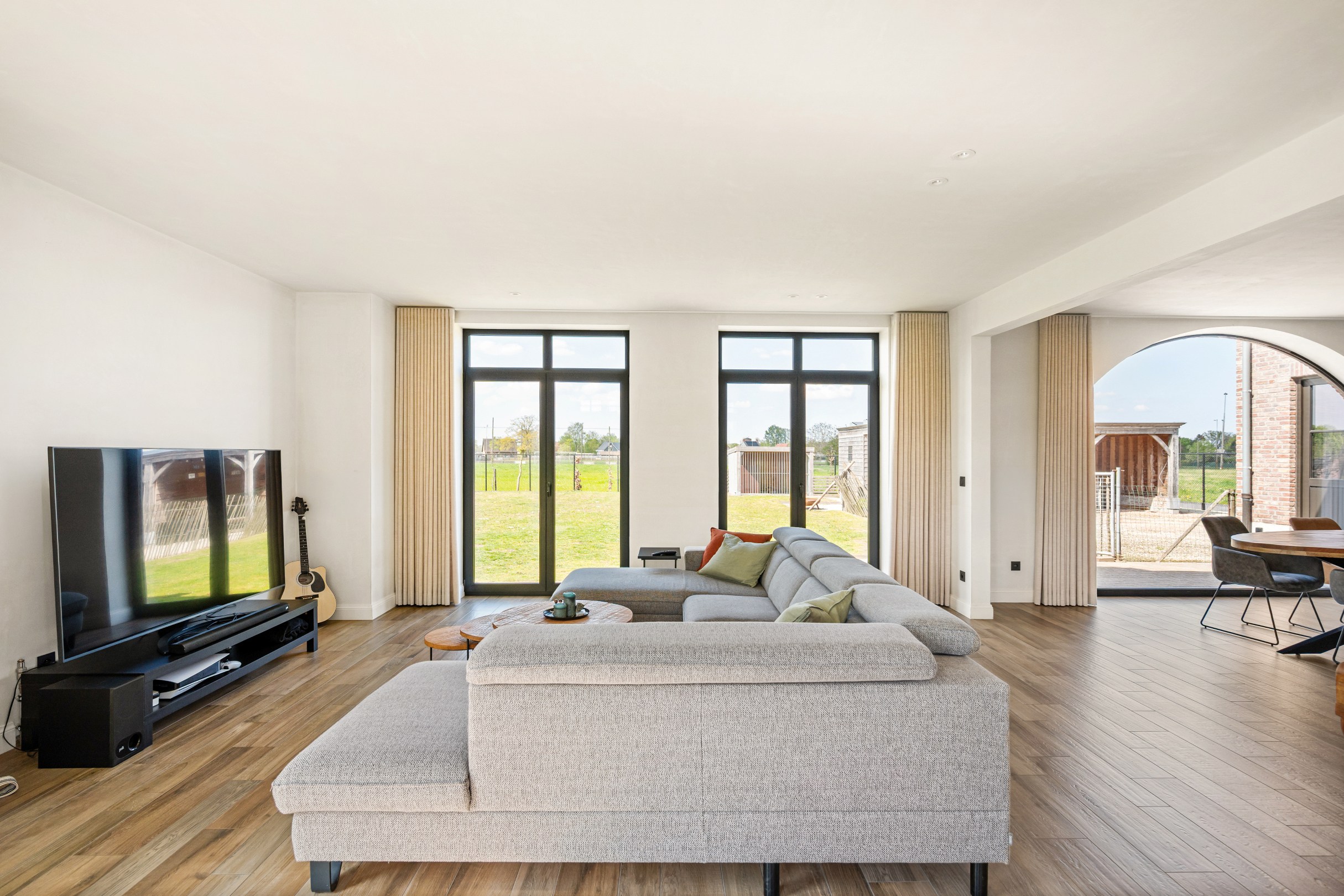 Luxueuze villa met vrij uitzicht op perceel van ca. 6886m² te Hoogstraten! - foto 5