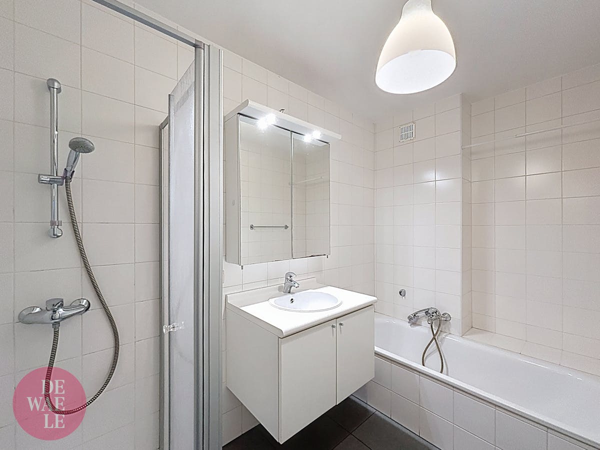 Ruim appartement met staanplaats te huur in Mechelen. - foto 5
