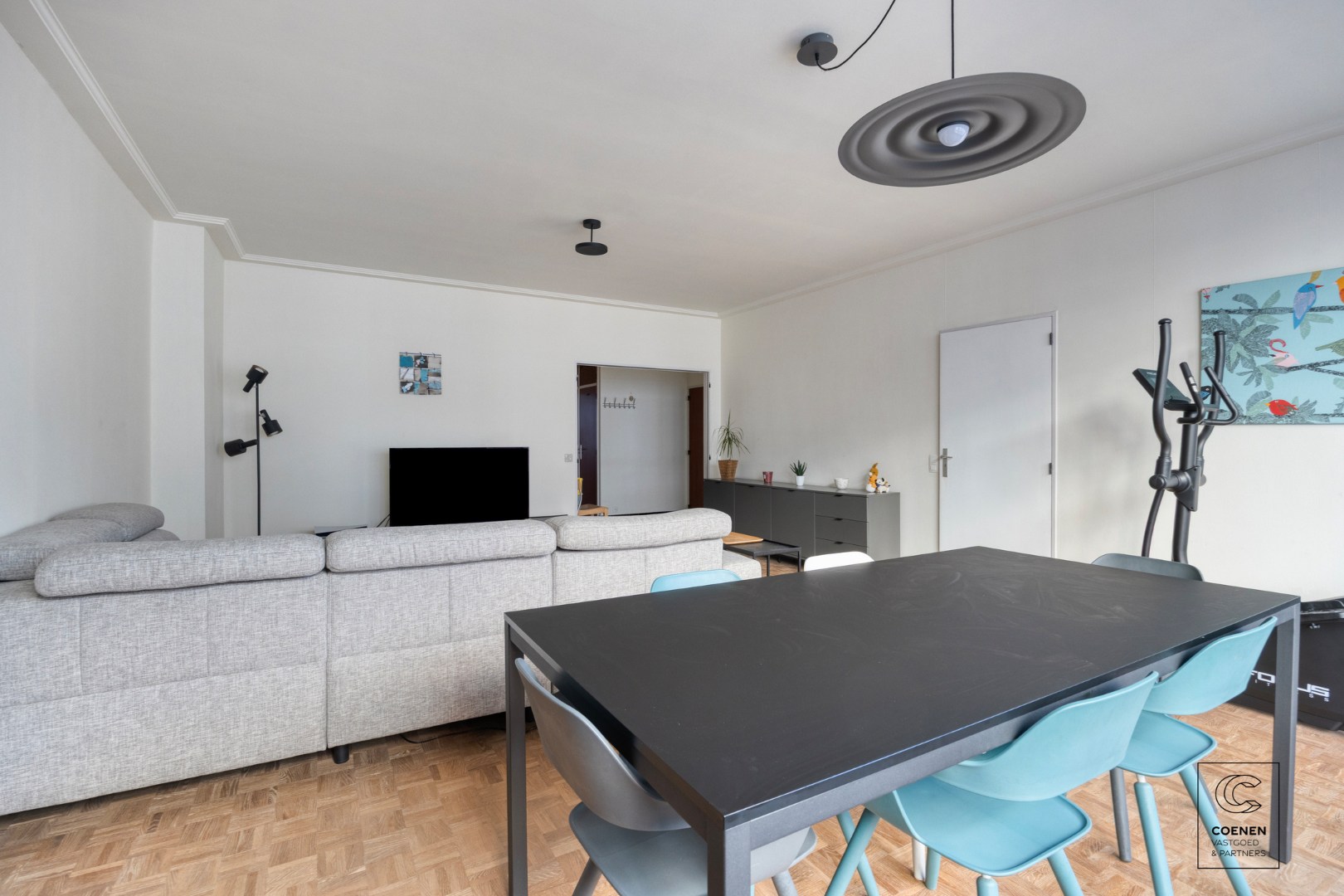 Ruim en verzorgd appartement van 121 m² op een centrale ligging te Antwerpen! - foto 3