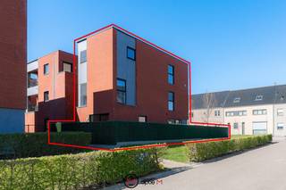 DEZE RUIME WONING IN HASSELT IS RUSTIG GELEGEN OP DE J.S. BACHLAAN 17A, OP WANDELAFSTAND VAN HET CENTRUM.Je woont hier in een aangename en groene...