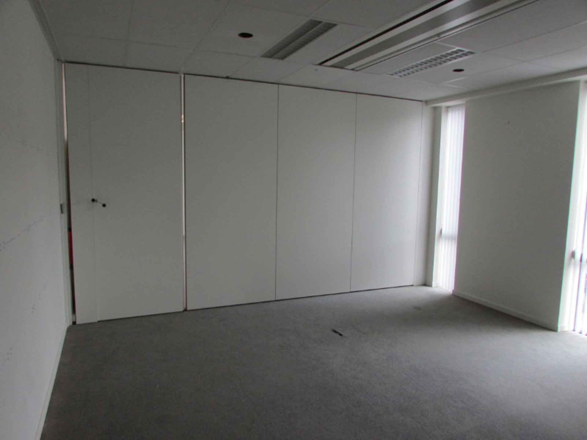 UITZONDERLIJKE VOORWAARDEN voor deze moderne kantoren in Groot-Bijgaarden! - foto 4