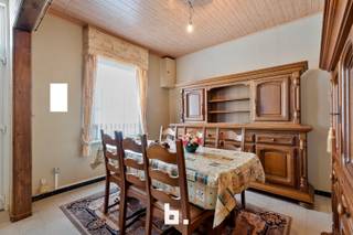 Algemeen bezoekmoment zaterdag 30 augustus van 14u tot 15 u.Op deze vlot bereikbare ligging te Ledegem vinden we deze woning met veel potentieel.🔹...