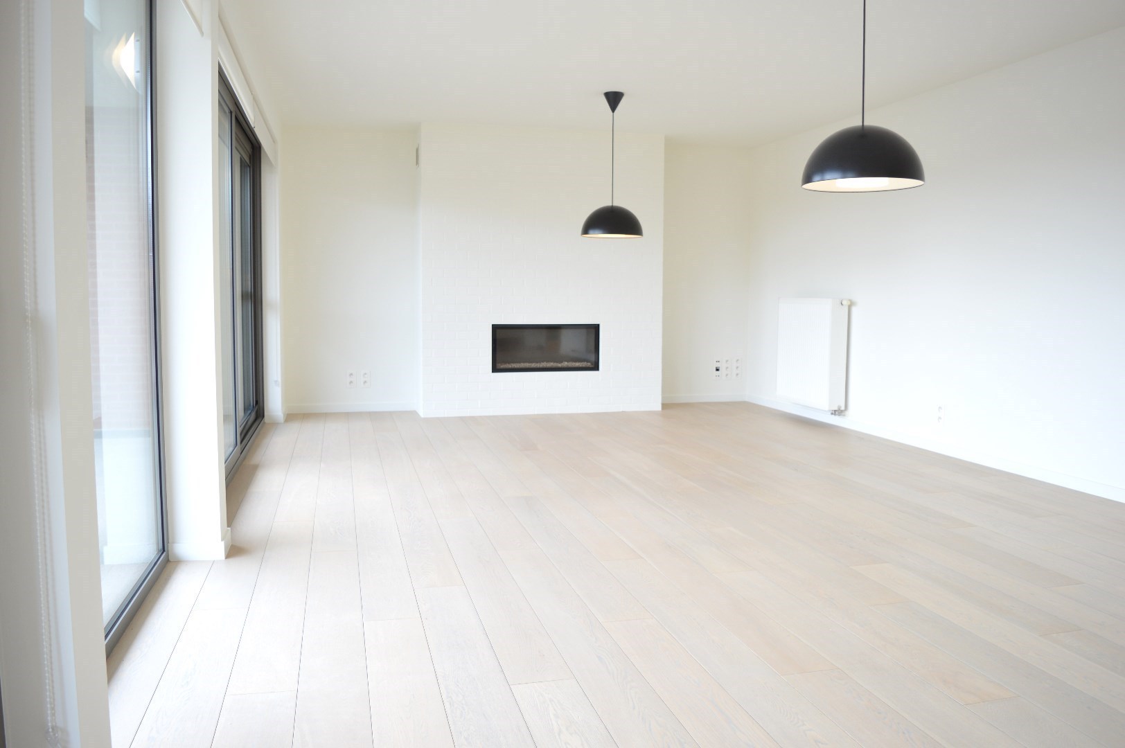 Ruim instapklaar appartement met 3 slaapkamers en autostaanplaats te koop nabij centrum Harelbeke - foto 3
