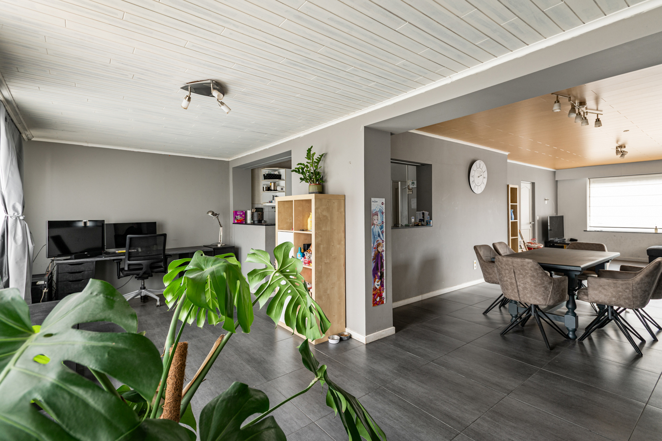 Ruime gezinswoning met tuin in rustige groene buurt - foto 3