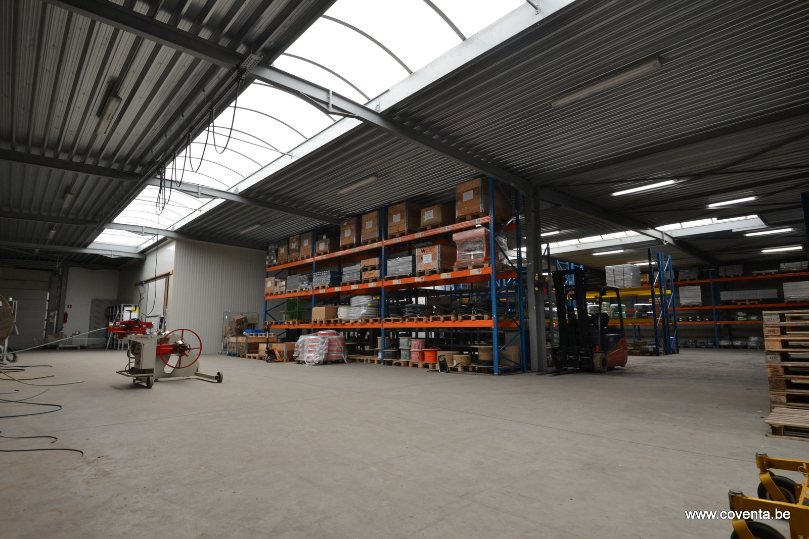 Commercial for rent in Roeselare with 3 bedrooms - photo 4