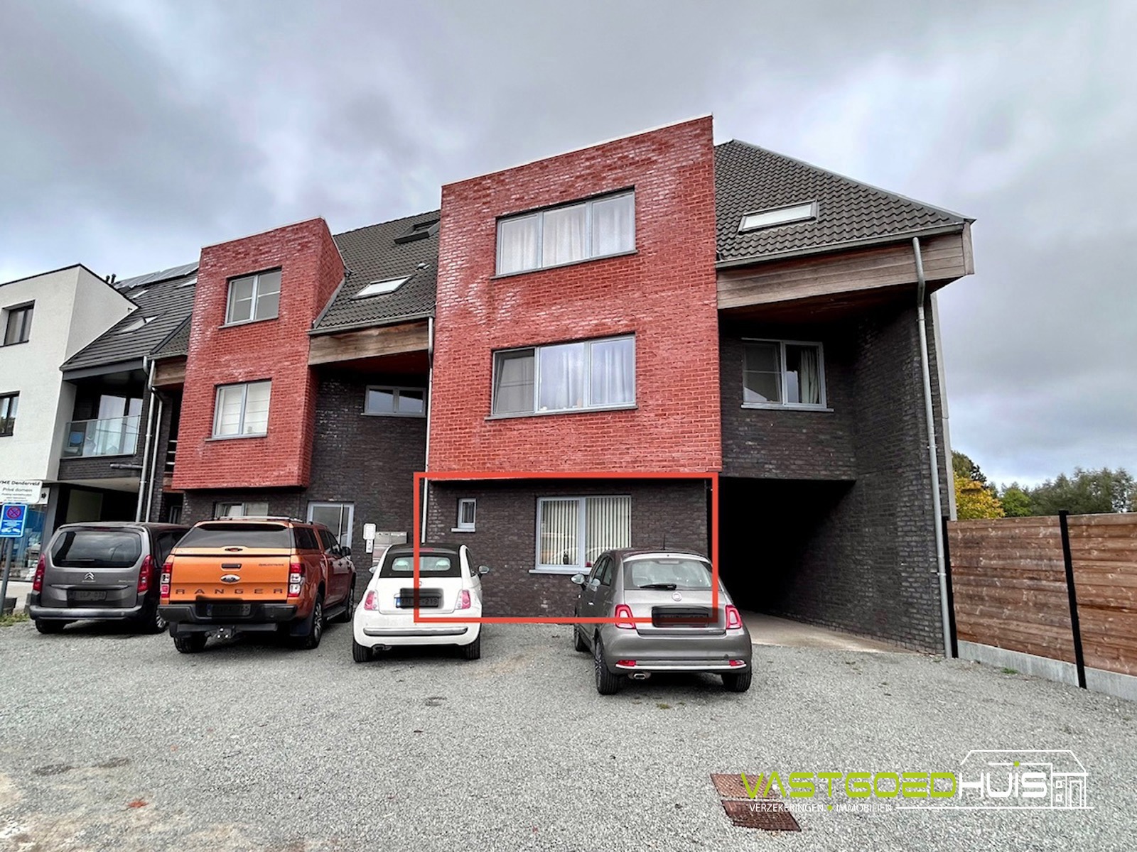 Instapklaar, gelijkvloers appartement met garage - foto 2