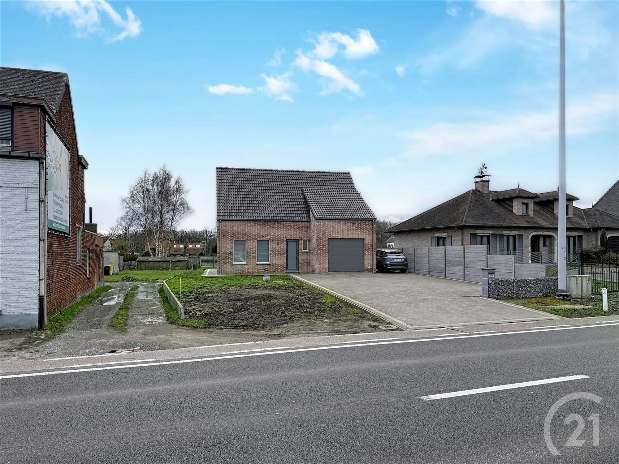 Aangename recente woning met 3 slaapkamers! - foto 2