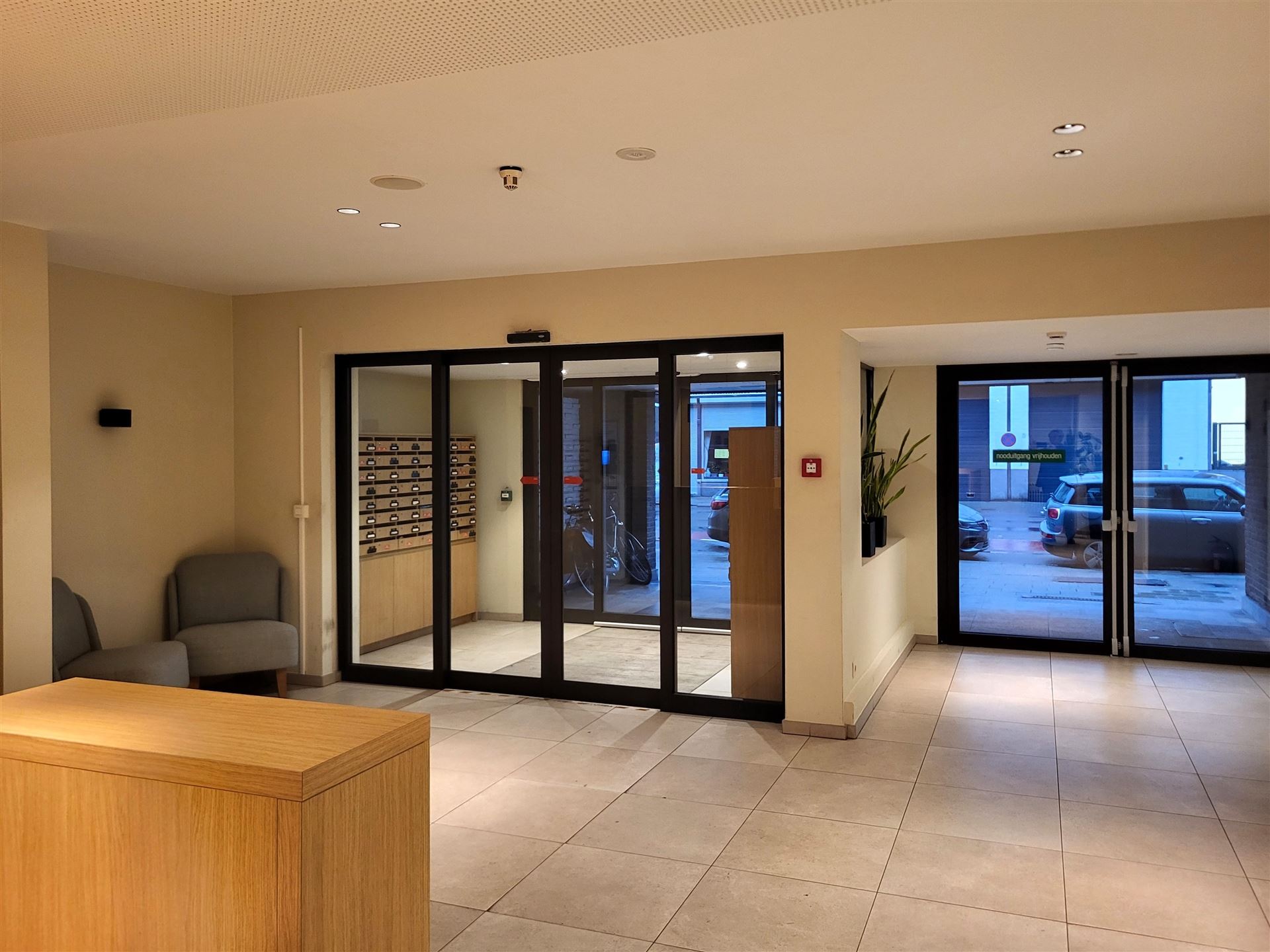 Op te frissen appartement in voormalig seigneurie - foto 5