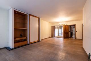 Rijwoning met tuin in centrum Poppel, op wandelafstand van alle faciliteiten. De woning is o.a voorzien van een ruime woonkamer2 slaapkamers op de...