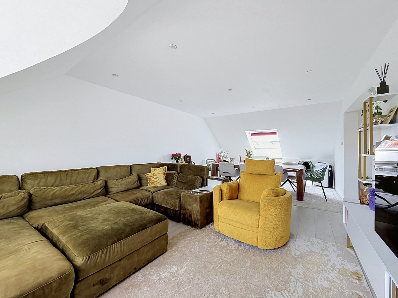 Uiterst ruim 3-SLK-appartement met terras, topligging! - foto 5